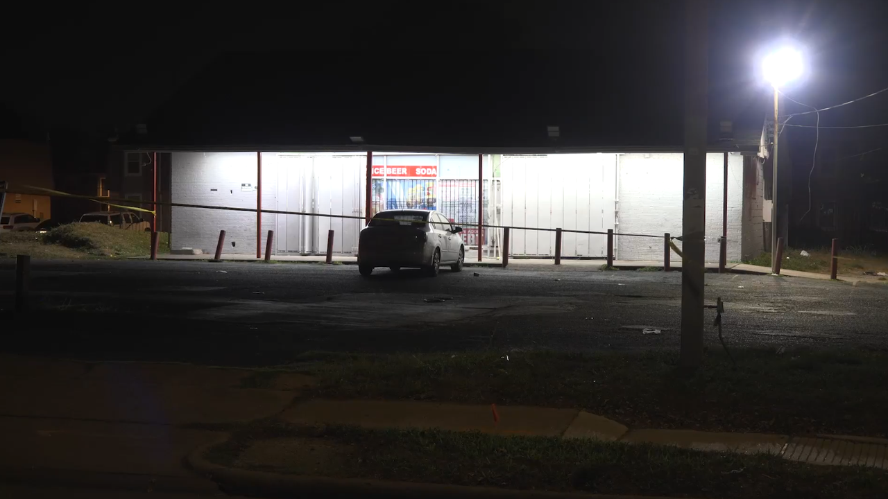 Sunnyside shooting: Clerk shot multiple times during robbery