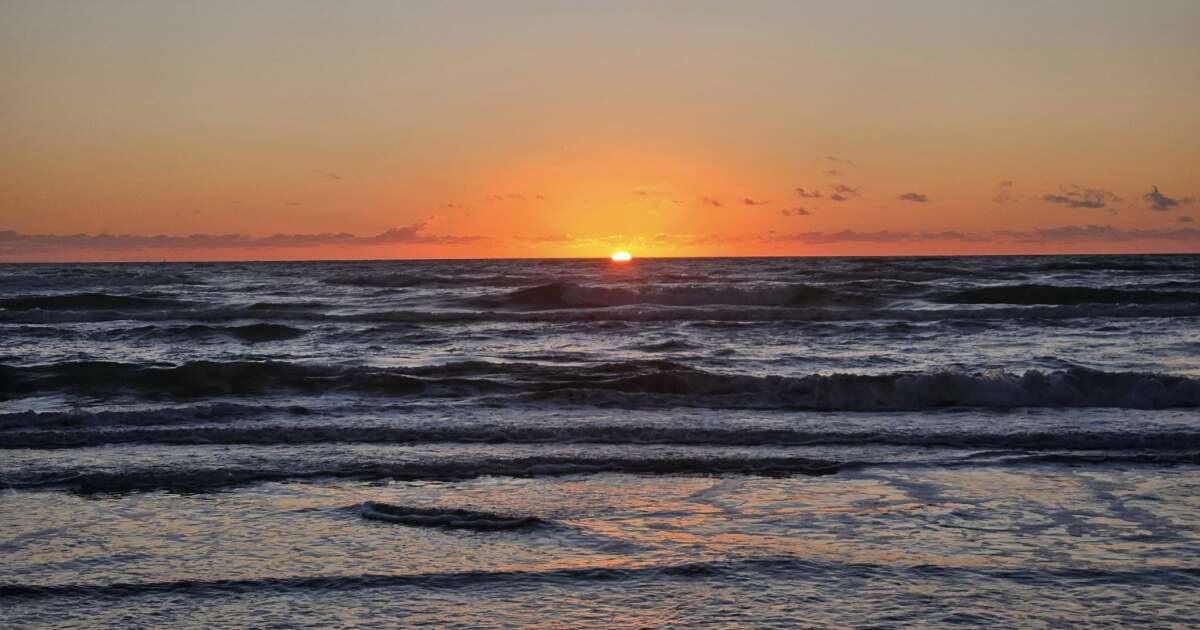 Above normal temperatures expected through the weekend