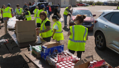 Joe Salem Thanksgiving meal serves 600 in Corpus Christi