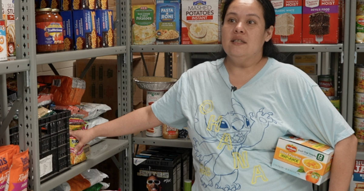 Community stocks school food pantry shelves just in time for Thanksgiving