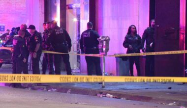 Downtown Dallas shooting: 2 dead, 2 hurt in officer-involved shooting