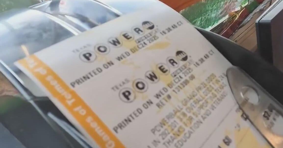 Powerball hits $1.7 billion for Christmas Eve drawing