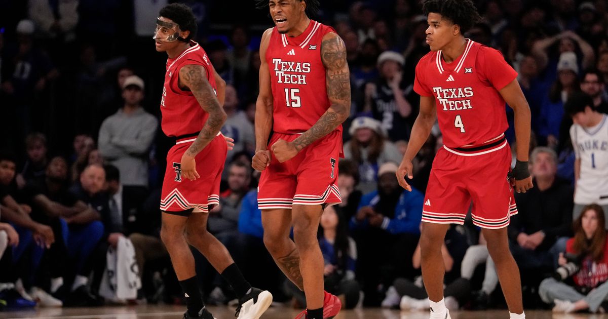 No. 19 Texas Tech overcomes foul trouble in stunning comeback from 17 down against 3rd-ranked Duke :: WRAL.com