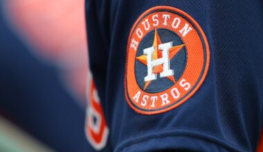 Cubs, Astros Complete Trade Sending 0.95 ERA Hurler to Houston