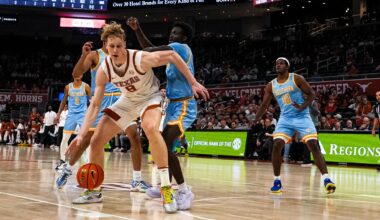Sophomore center leads Texas Longhorns basketball
