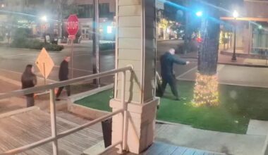 Watch: Man rips Christmas lights off tree outside Dallas business