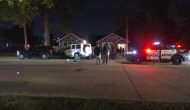 Woman walking in Houston's Third Ward hit, killed by SUV that crashed into parked cars: police