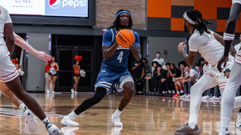 MBB: Strong Second Half Helps Lift Mavs Over UTRGV, Improve to 7-3