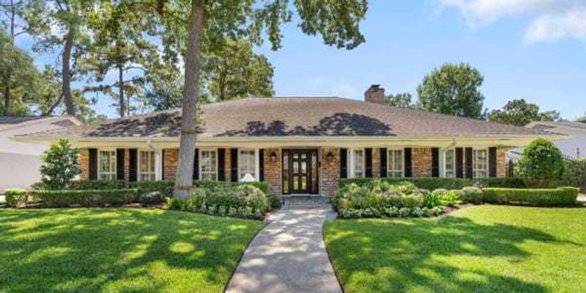 Briargrove Park: The best of Houston's town & country living