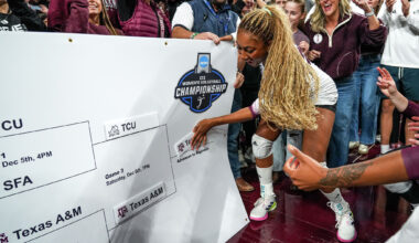 Texas A&M volleyball vs Louisville game score: Live updates