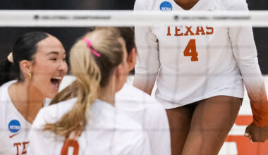 Texas vs Wisconsin in Elite Eight