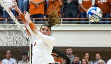 Texas volleyball loses middle blocker Ayden Ames