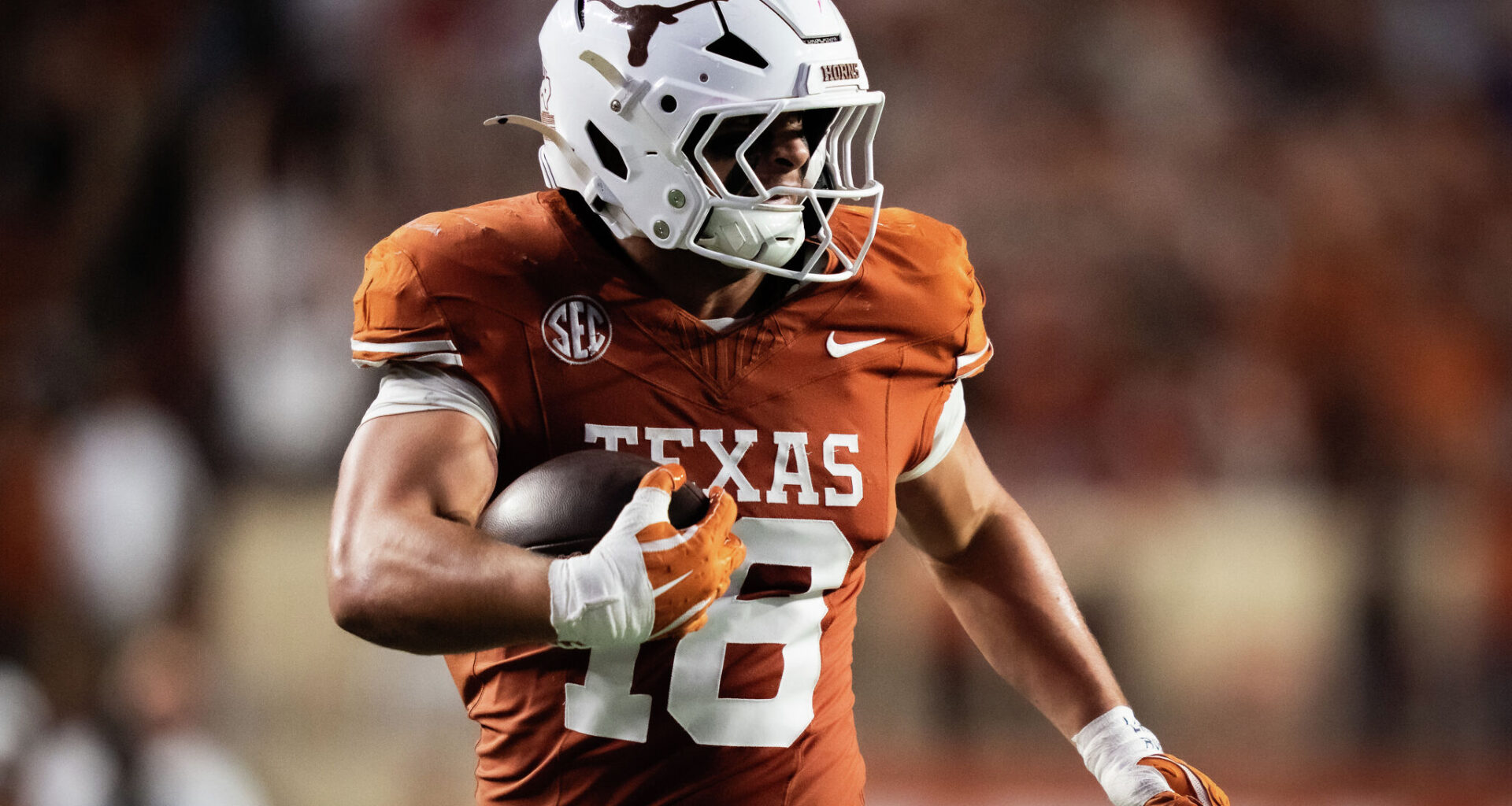 Texas football LB Liona Lefau leaving Longhorns