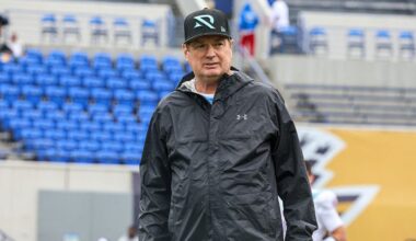 Dallas Renegades head coach Bob Stoops announces retirement