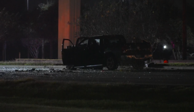 Sugar Land: 1 dead, 3 hospitalized after crash on Highway 6