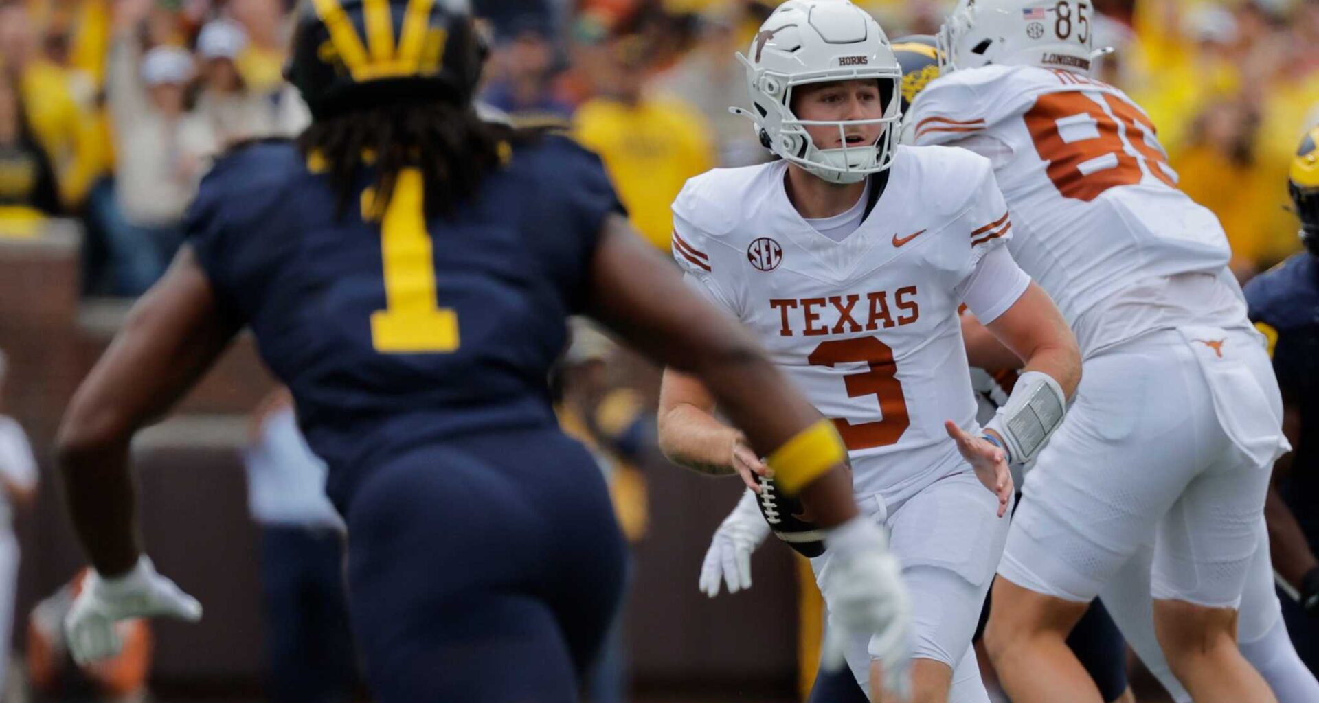 Have Texas and Michigan ever played? Matchup history for Citrus Bowl
