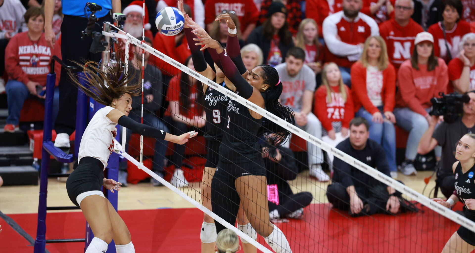 Live updates as Aggies take 2-0 lead