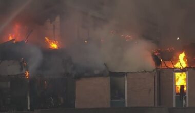 Two-alarm fire reported at Southwest Houston apartment complex