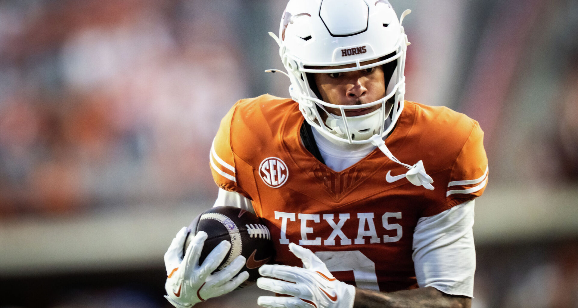 Starting WR set to enter portal