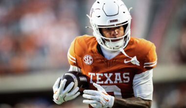 Starting WR set to enter portal