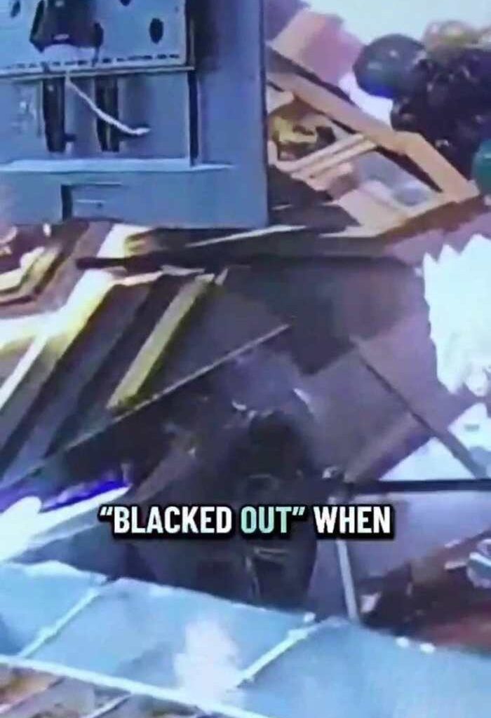 Car crashes into Houston restaurant, burglars hit another location days later