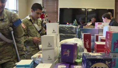 USO of South Texas brings holiday cheer to soldiers at Fort Sam Houston