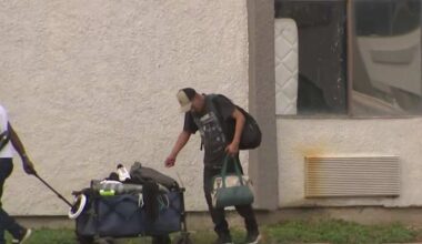 Families left in the dark as power goes out at Houston extended-stay hotel days before Christmas