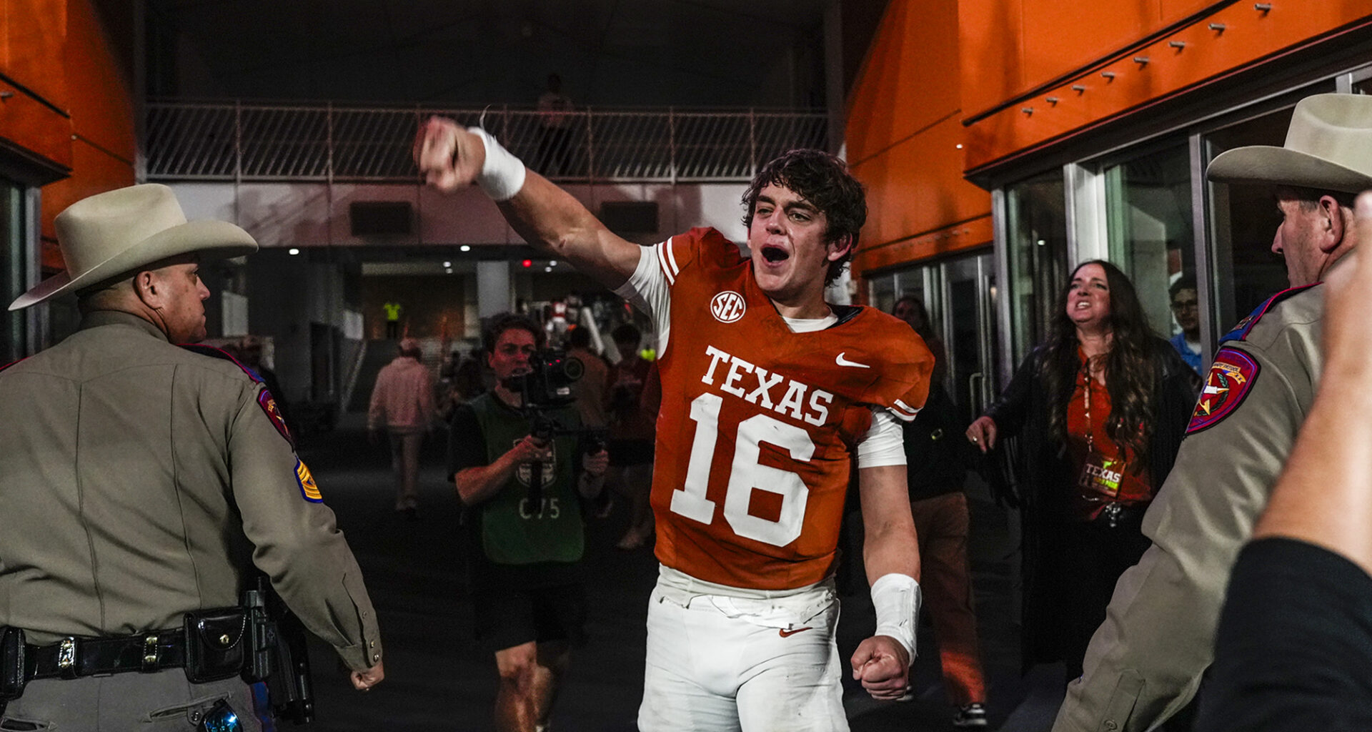 Texas football transfer portal hub: Updates on departures, returners