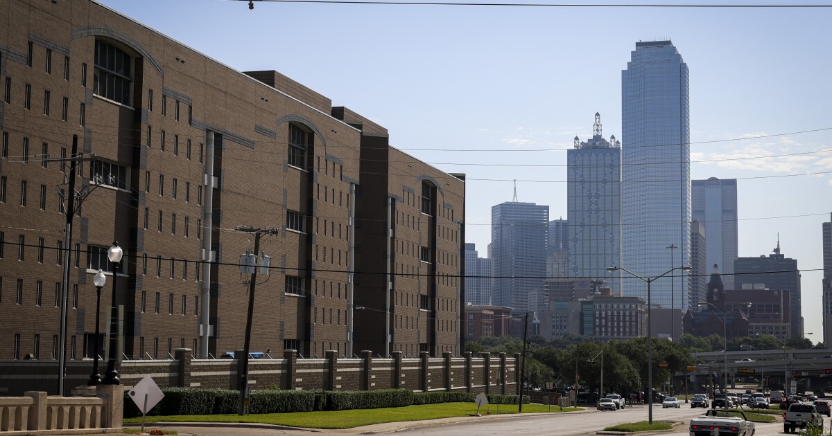 Immigration advocates worry as new law requiring Texas sheriffs to work with ICE goes into effect