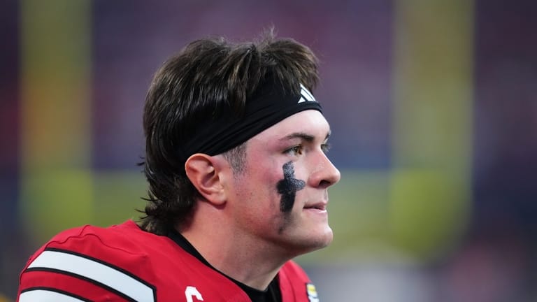 Texas Tech quarterback Behren Morton stands on the sideline in...