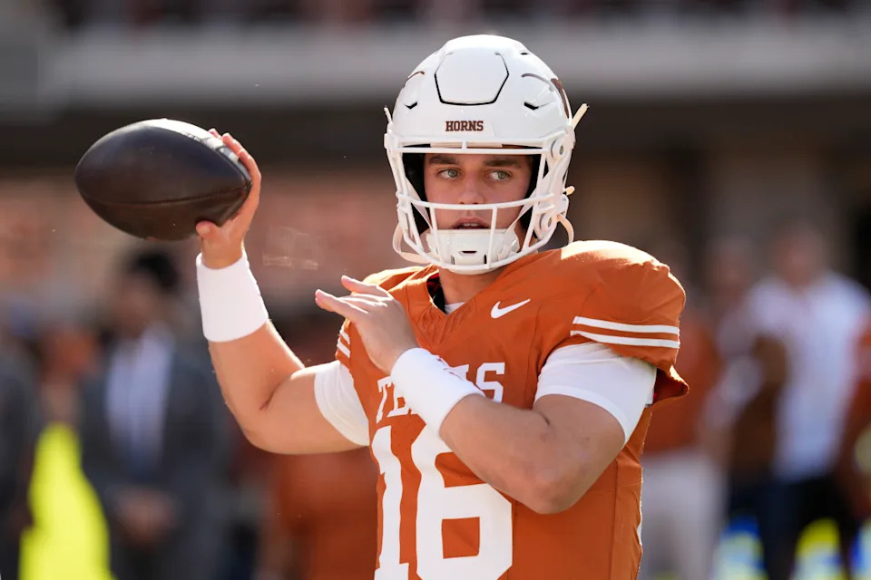 Texas Longhorns quarterback Arch Manning (16).Scott Wachter-Imagn Images