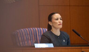 Jones readies for next round on Spurs arena negotiations