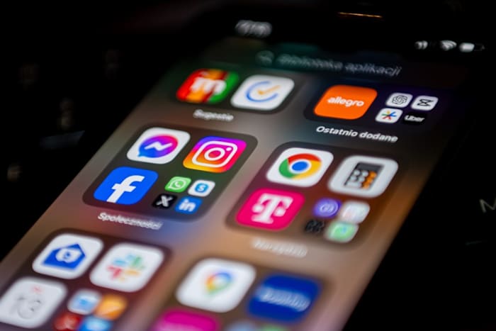 Federal judge temporarily blocks Texas law restricting kids from app stores