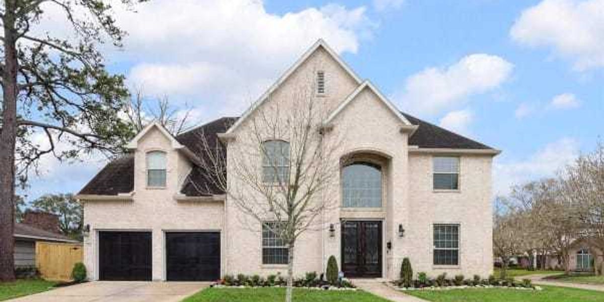 Realtor Tricia Eby’s guide to Knollwood Village in Houston