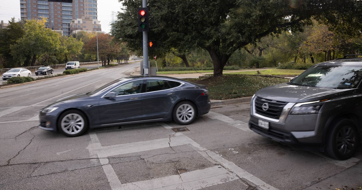 Dallas man charged in crash that killed young lawyer was on bond in 2 other criminal cases