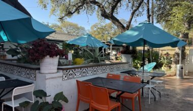 Mezcal Comida & Cantina has an outdoor bar and seating area right next to the Salado Creek Greenway in North San Antonio. (Andrew Creelman/Community Impact)