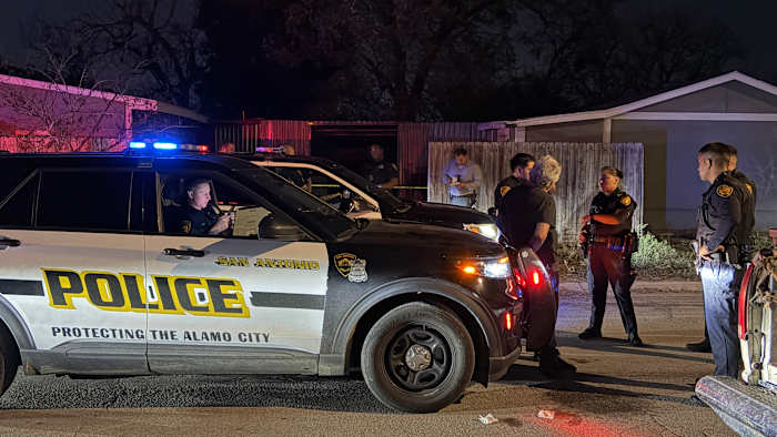 Man stabs another in self-defense multiple times in Christmas Day argument over cocaine, SAPD says