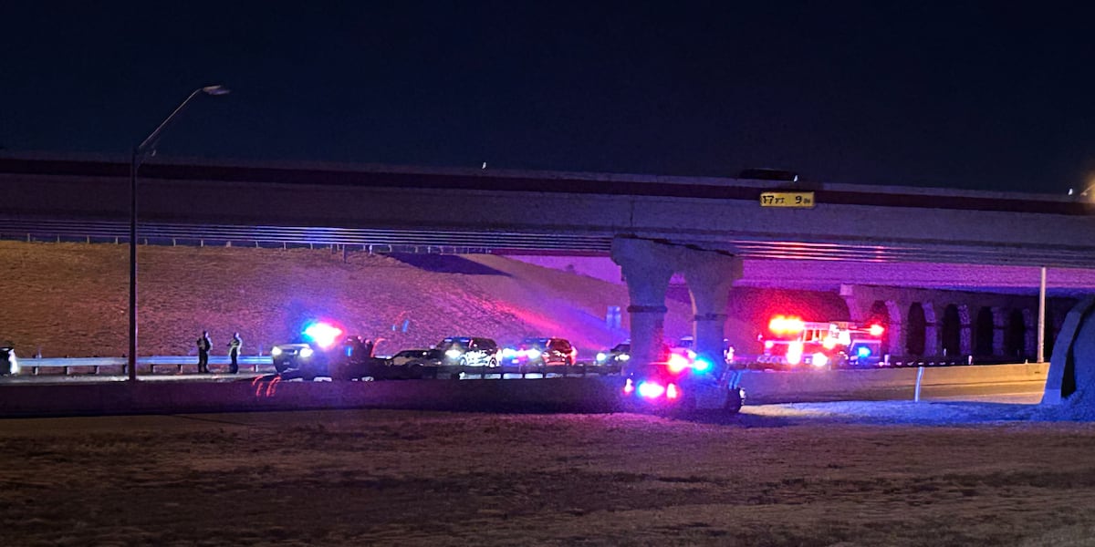 1 seriously injured in west Lubbock crash