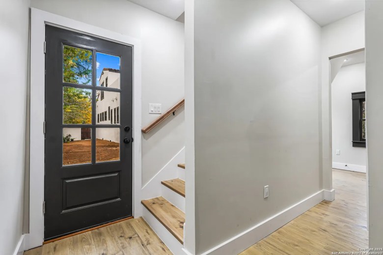 More featured at 339 W Elsmere Pl, San Antonio, TX, 78212