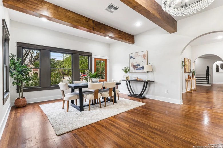 Dining Room featured at 339 W Elsmere Pl, San Antonio, TX, 78212
