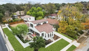 This Spanish-style home for sale in San Antonio's Monte Vista includes its own rooftop terrace