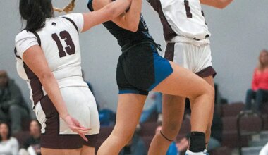 Girls fall to Lady Pirates