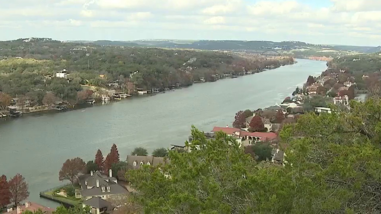 Lake Austin properties de-annexing