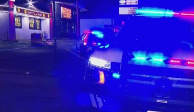 1 dead after argument leads to shooting outside Dallas convenience store, police say