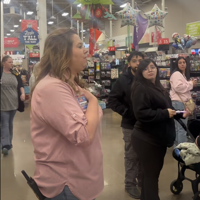 Burleson H-E-B gives free groceries after glitch | Local News