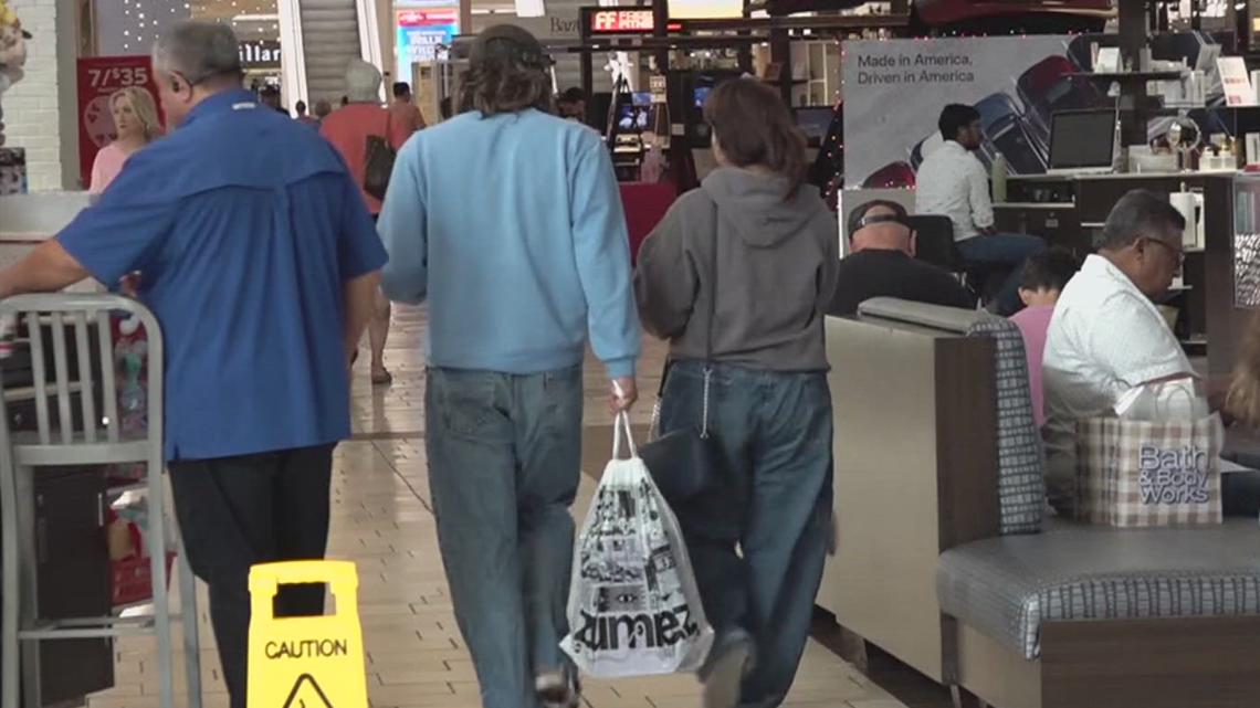 Post-Christmas returns surge: Shoppers arrive early for smoother exchanges