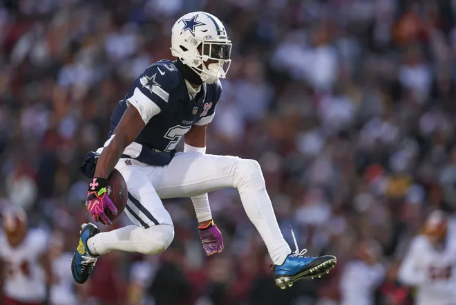 LANDOVER, MARYLAND - DECEMBER 25: George Pickens #3 of the Dallas Cowboys reacts after a catch against the Washington Commanders in the first quarter of a game at Northwest Stadium on December 25, 2025 in Landover, Maryland. (Photo by Scott Taetsch/Getty Images)
