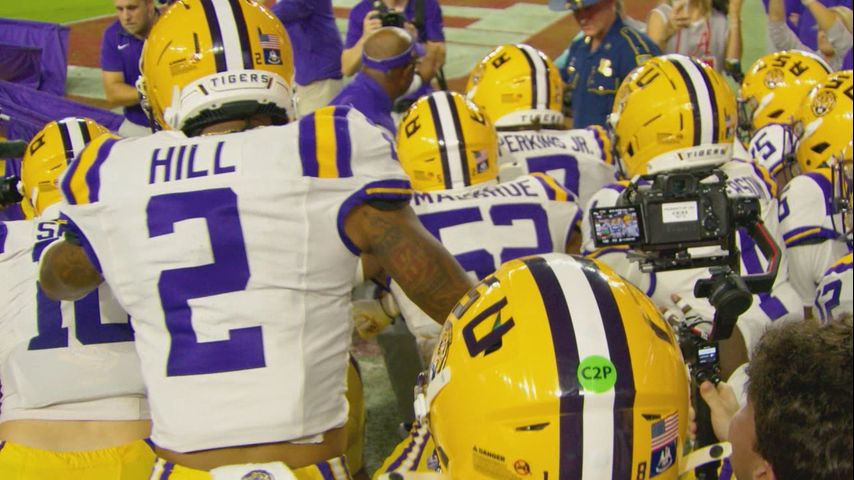 LSU football arrives in Houston ahead of Texas Bowl