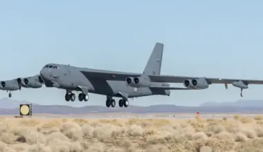 B-52 modified with AESA radar completes ferry flight from Boeing’s San Antonio facility to Edwards AFB