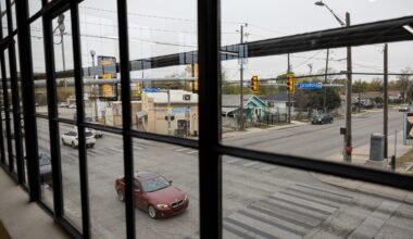 Which big San Antonio construction projects are on track for 2026?